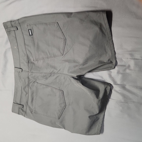 Prana Shorts 34x7 inseam - Picture 4 of 4